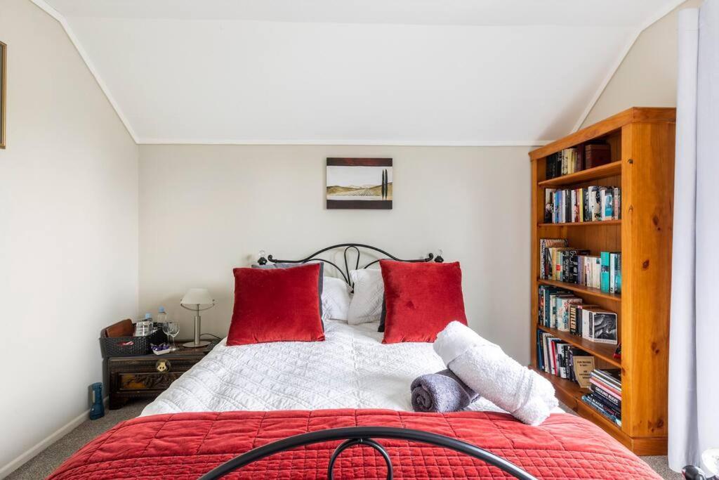 Quiet And Cosy Apartment Waikanae Ngoại thất bức ảnh